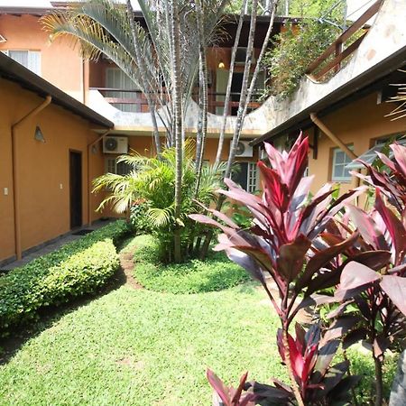 Pousada O Garimpo. Embu Exterior foto